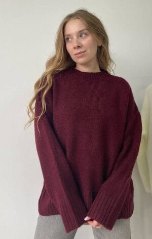 Mila Burgundy Sweatshirt